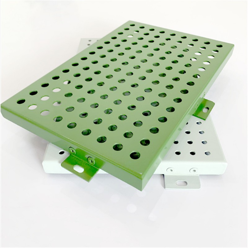 2.0mm鋁單板沖孔圖片